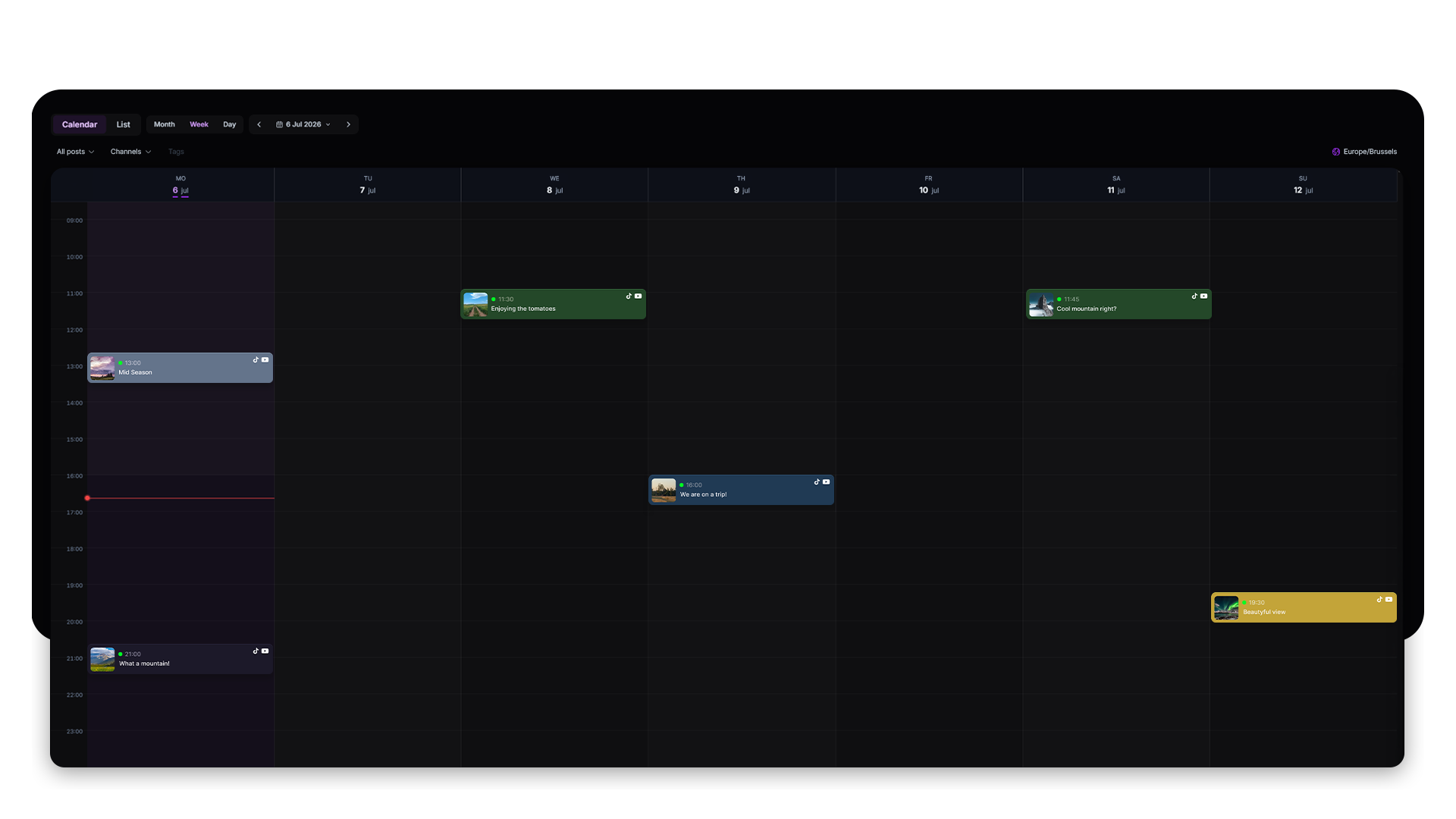 Week calendar in Uploadlane with scheduled posts per day and time slot